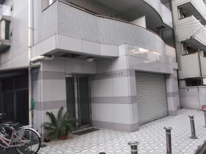 調布市5F Fマンション_エントランス施工前