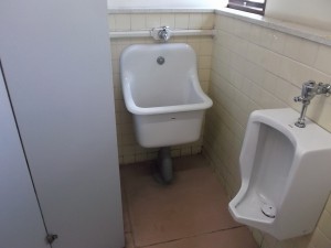 新宿区　Sビル　トイレ改修前